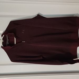 Under Armor pull on sweatshirt